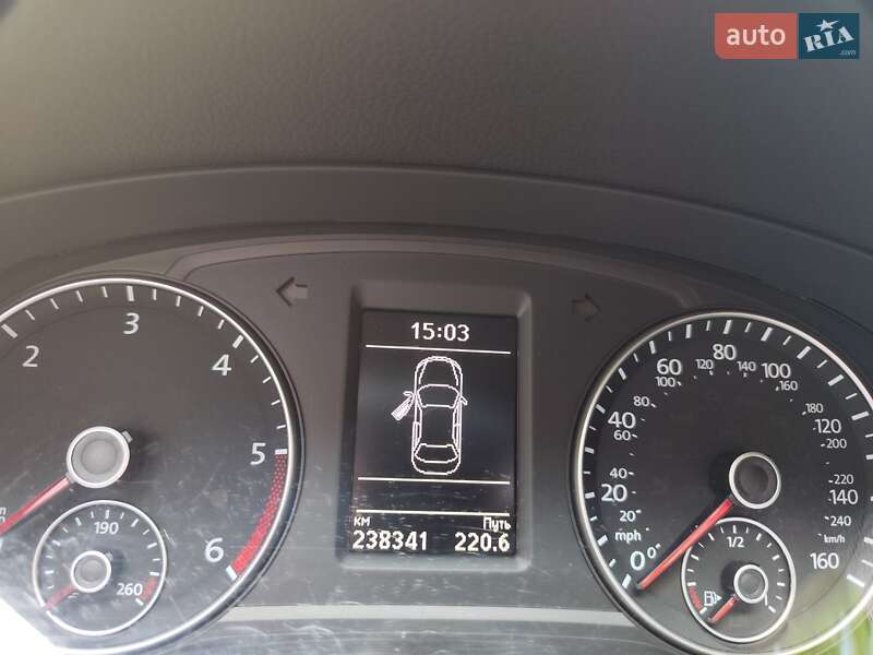 Седан Volkswagen Passat 2013 в Дубно