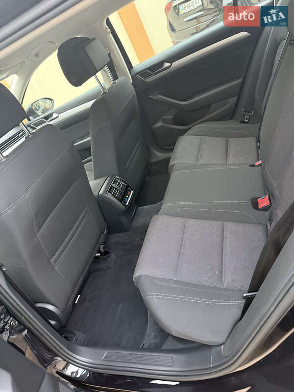 Универсал Volkswagen Passat 2017 в Виннице фото 4 Универсал Volkswagen Passat 2017 в Виннице