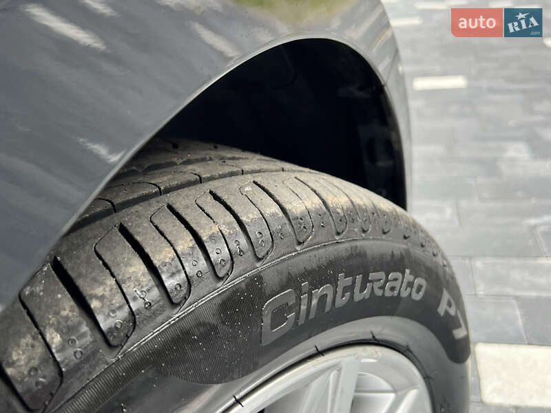 Седан Volkswagen Passat 2019 в Трускавце