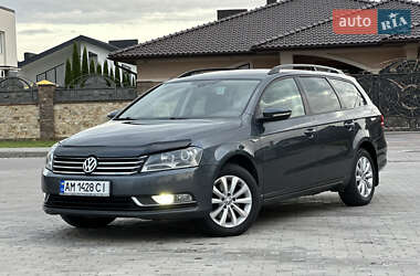 Универсал Volkswagen Passat 2013 в Ровно