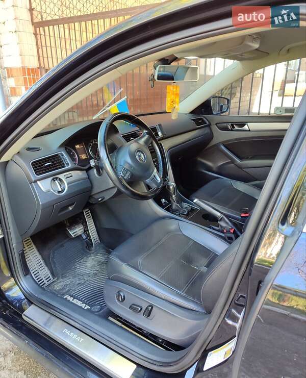 Седан Volkswagen Passat 2013 в Каменец-Подольском