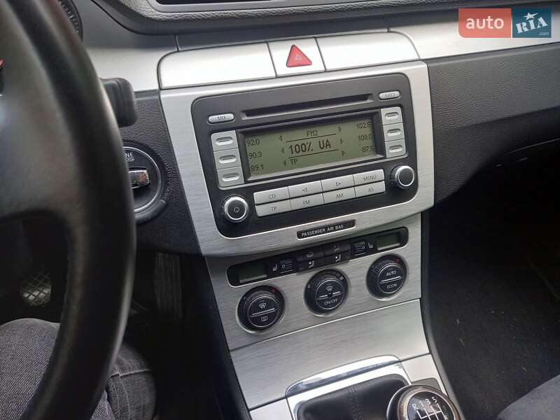 Універсал Volkswagen Passat 2006 в Хмельницькому