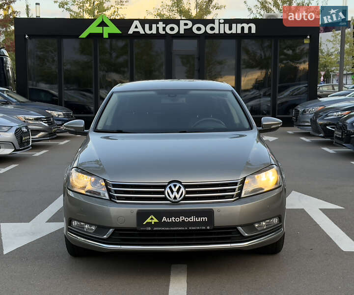 Седан Volkswagen Passat 2013 в Киеве фото 10 Седан Volkswagen Passat 2013 в Киеве