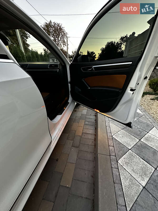 Седан Volkswagen Passat 2018 в Киеве