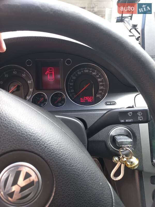 Универсал Volkswagen Passat 2006 в Каменец-Подольском