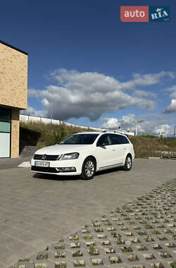 Універсал Volkswagen Passat 2014 в Хмельницькому