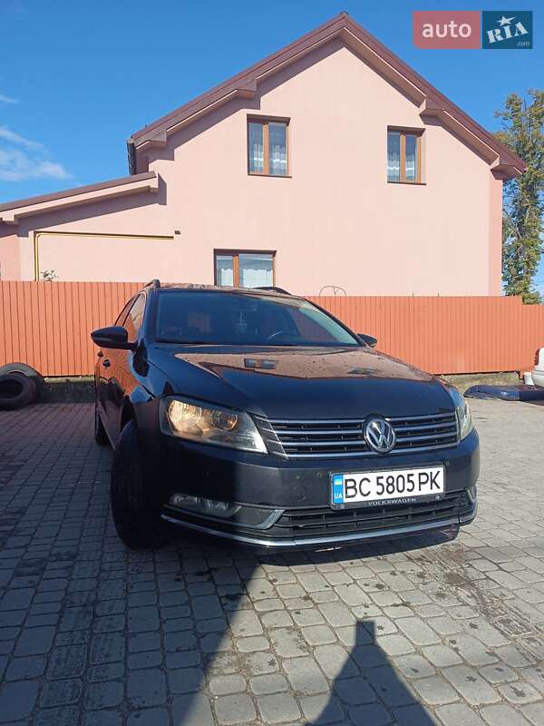 Volkswagen Passat 2011