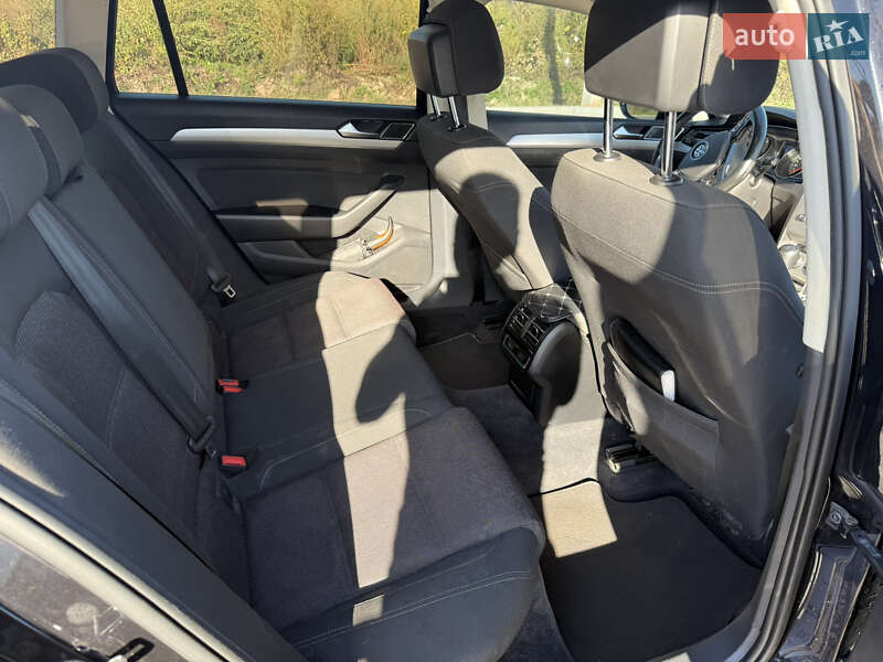 Универсал Volkswagen Passat 2017 в Ивано-Франковске