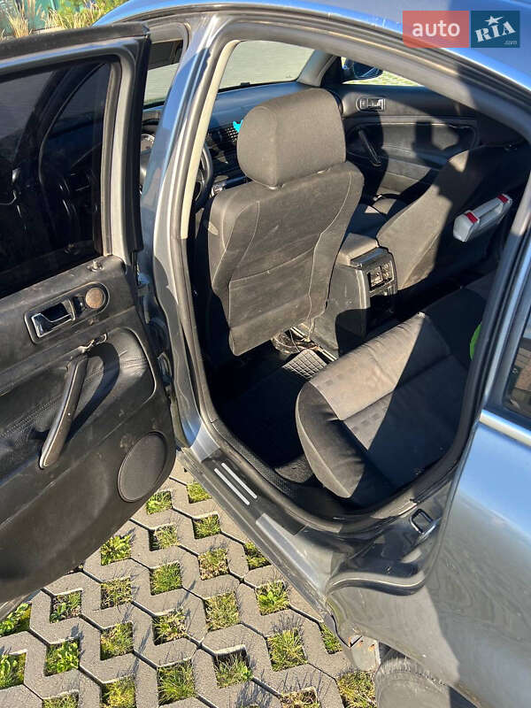 Седан Volkswagen Passat 2003 в Хмельницькому