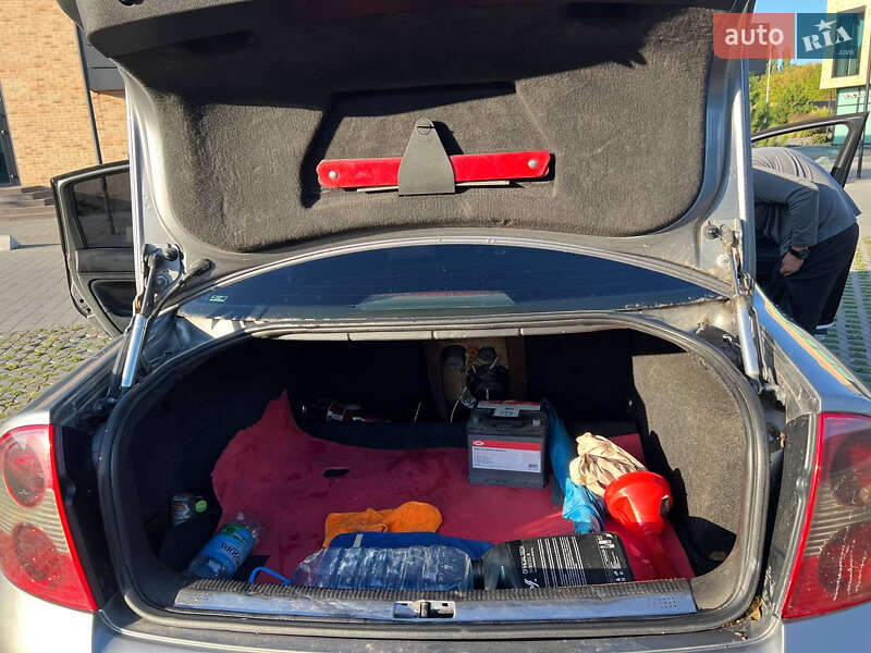 Седан Volkswagen Passat 2003 в Хмельницькому