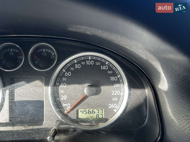 Седан Volkswagen Passat 2003 в Хмельницькому