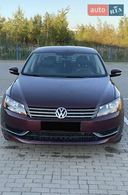 Седан Volkswagen Passat 2013 в Дрогобыче