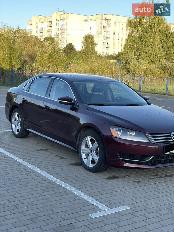 Седан Volkswagen Passat 2013 в Дрогобыче