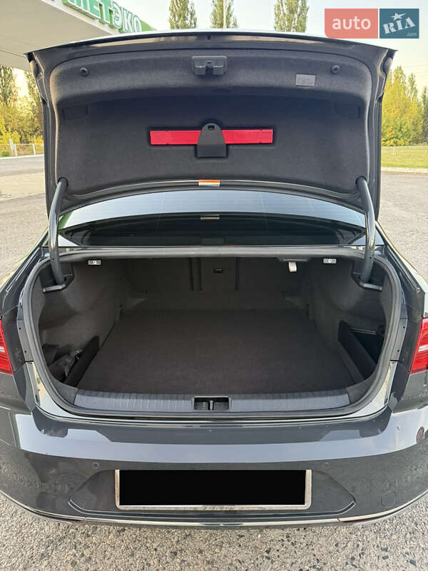 Седан Volkswagen Passat 2017 в Ахтырке фото 8 Седан Volkswagen Passat 2017 в Ахтырке