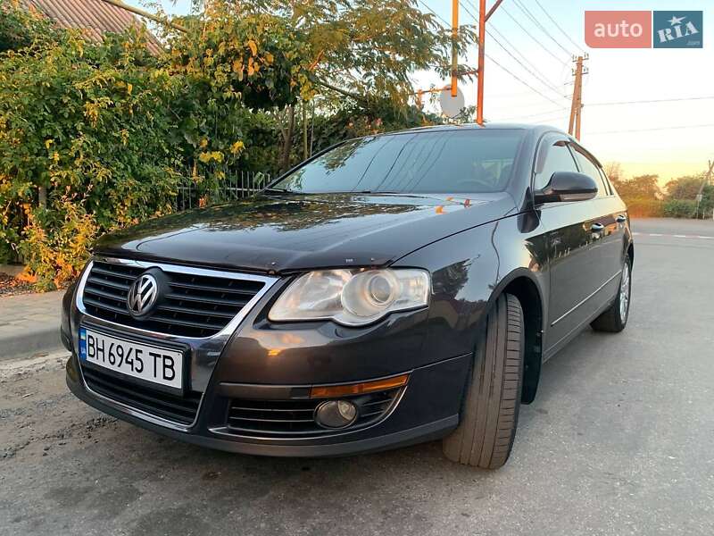 Седан Volkswagen Passat 2010 в Балте