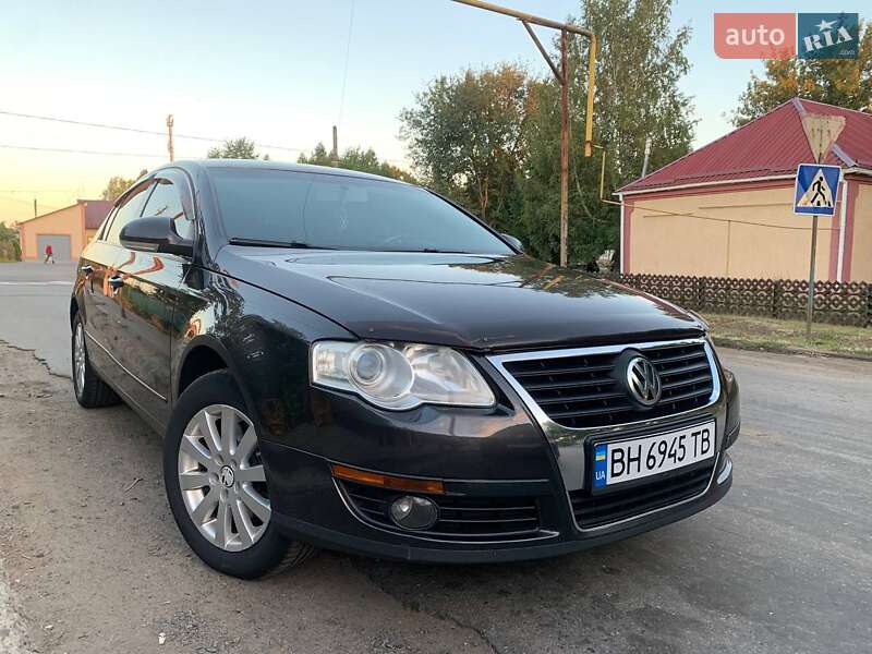 Седан Volkswagen Passat 2010 в Балте