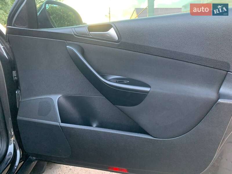 Седан Volkswagen Passat 2010 в Балте