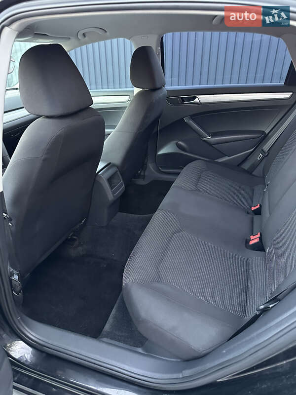 Седан Volkswagen Passat 2015 в Вінниці