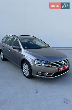 Универсал Volkswagen Passat 2011 в Луцке
