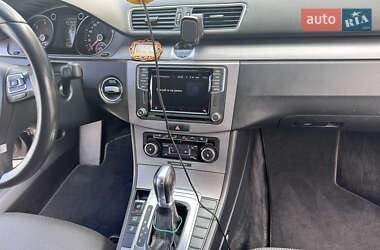 Седан Volkswagen Passat 2011 в 