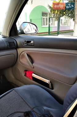 Универсал Volkswagen Passat 2004 в 