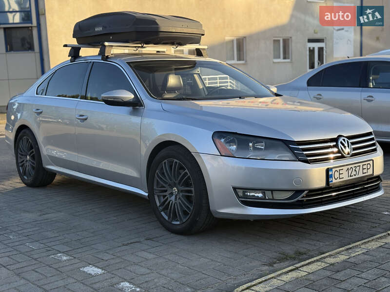 Седан Volkswagen Passat 2013 в Черновцах