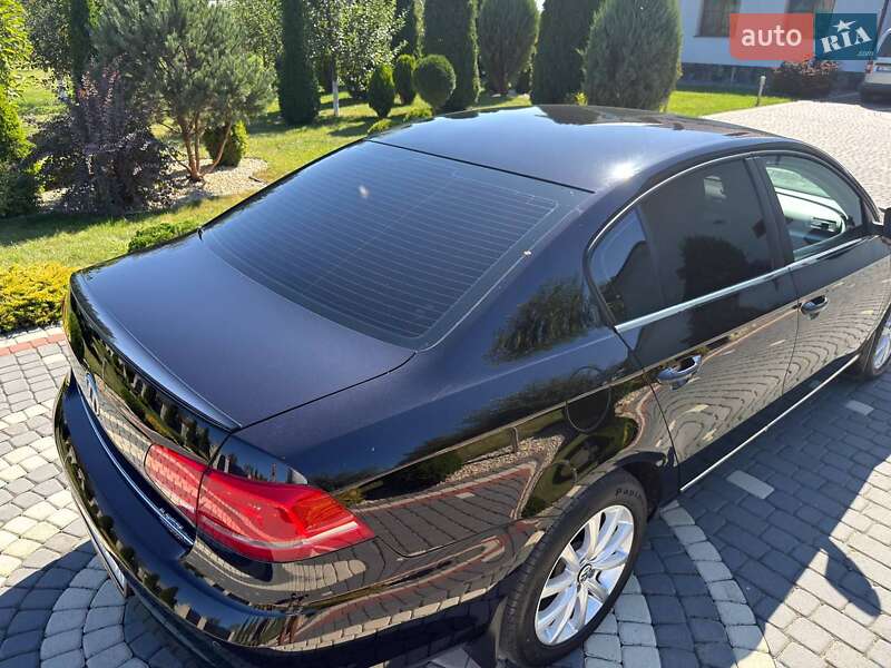 Седан Volkswagen Passat 2012 в Сторожинце
