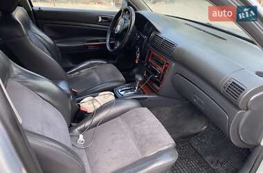 Седан Volkswagen Passat 2004 в Киеве