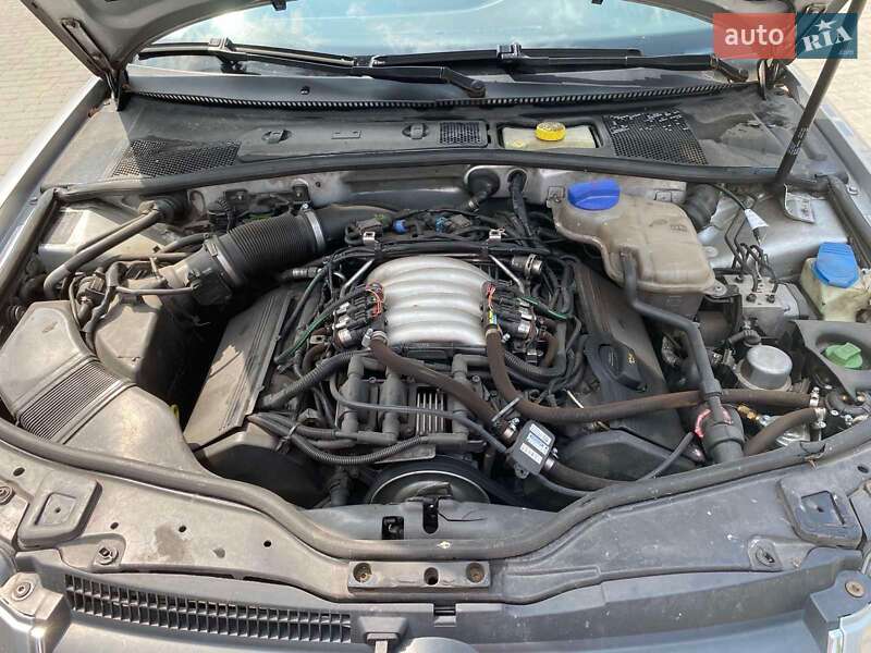 Седан Volkswagen Passat 2004 в Києві