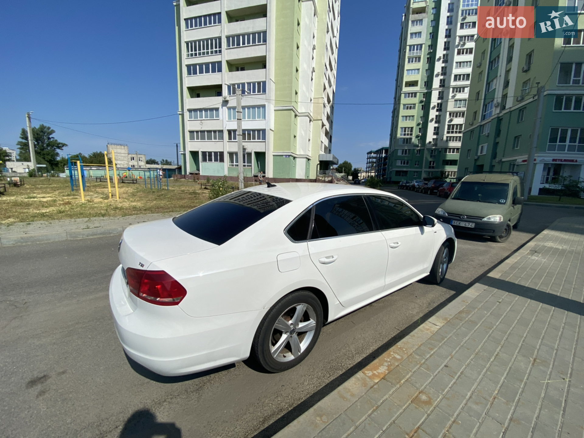 2013 Volkswagen Passat - мініатюра 16