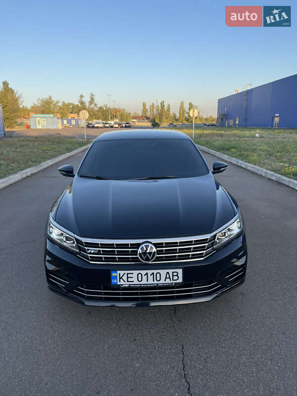 Седан Volkswagen Passat 2018 в Кривом Роге