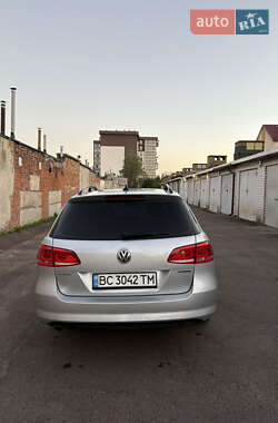 Универсал Volkswagen Passat 2012 в 