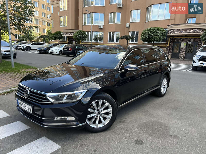 Универсал Volkswagen Passat 2015 в Киеве