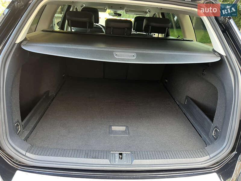 Универсал Volkswagen Passat 2015 в Киеве