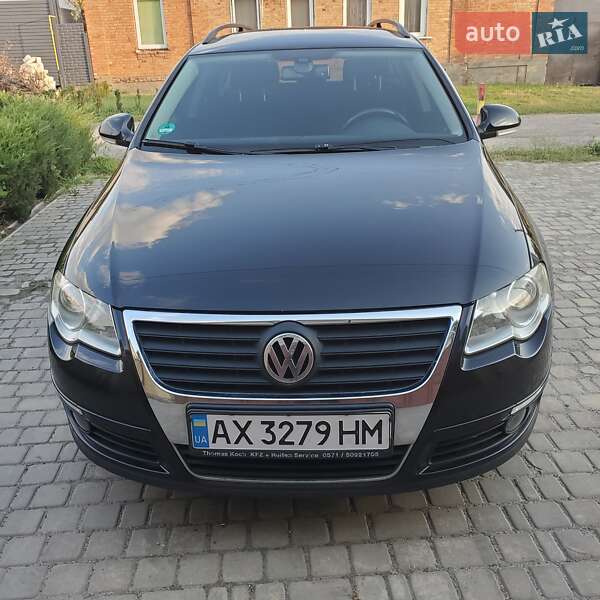 Універсал Volkswagen Passat 2008 в Харкові