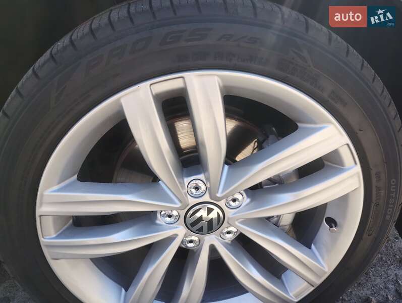 Седан Volkswagen Passat 2018 в Богуславе