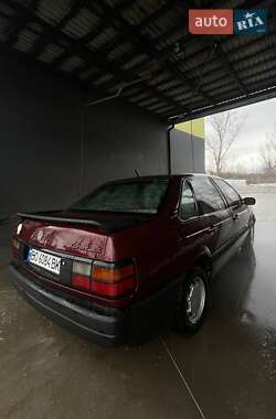Седан Volkswagen Passat 1992 в Івано-Франківську