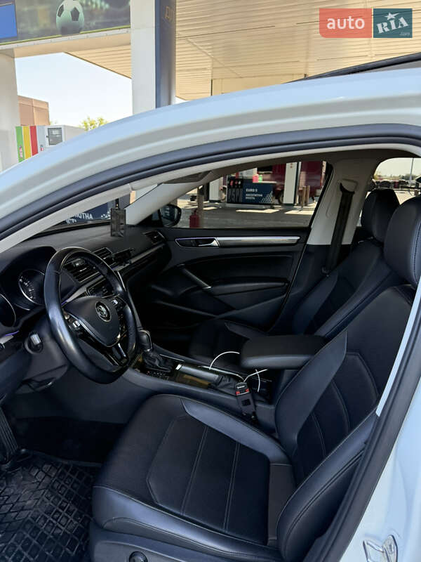 Седан Volkswagen Passat 2017 в Днепре фото 22 Седан Volkswagen Passat 2017 в Днепре