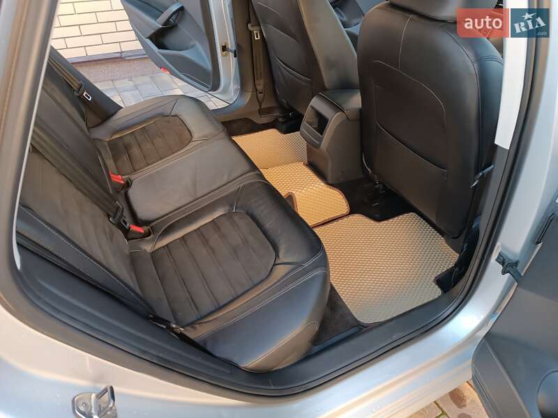 Седан Volkswagen Passat 2012 в Виннице