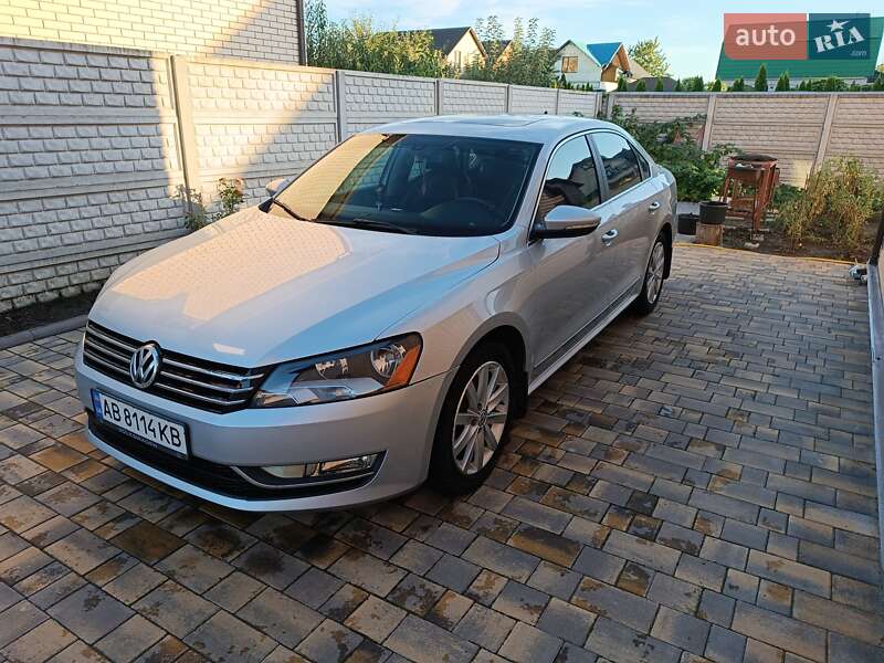 Седан Volkswagen Passat 2012 в Виннице