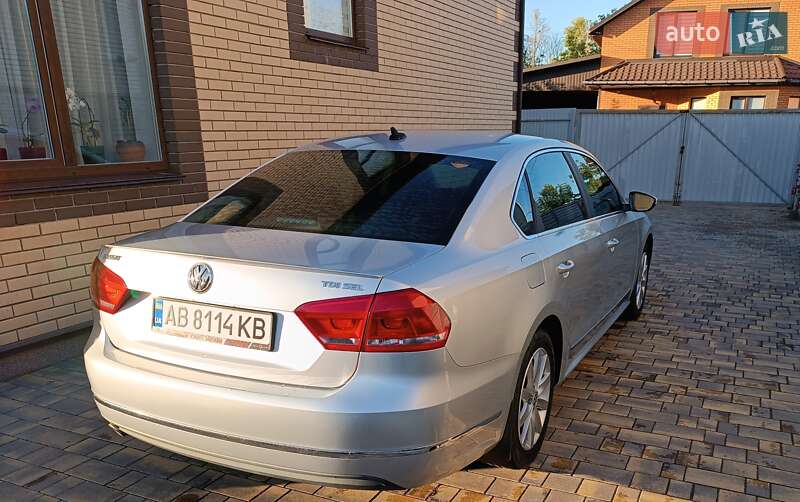 Седан Volkswagen Passat 2012 в Виннице