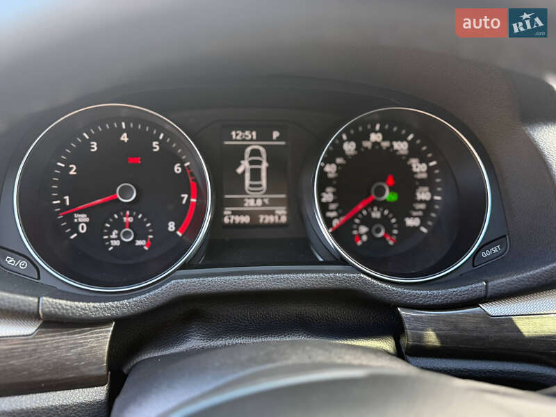 Седан Volkswagen Passat 2017 в Києві