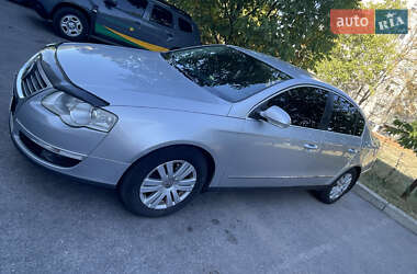 Седан Volkswagen Passat 2008 в Кропивницком