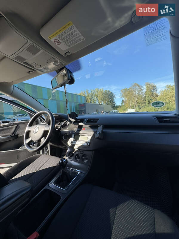 Универсал Volkswagen Passat 2006 в Дрогобыче