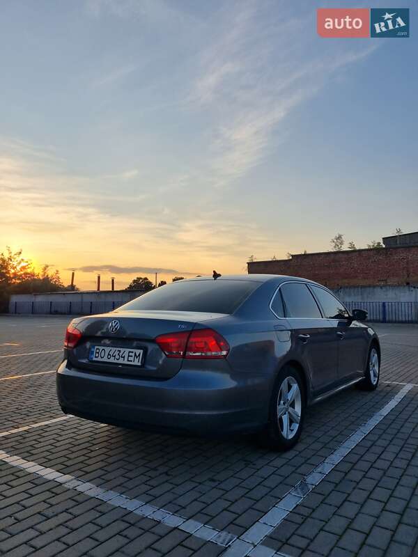 Седан Volkswagen Passat 2015 в Тернополе