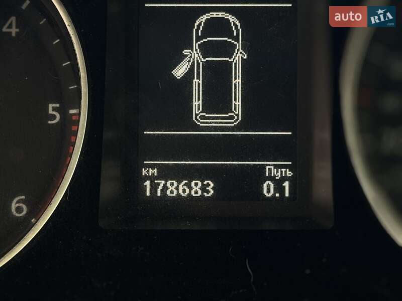 Универсал Volkswagen Passat 2013 в Каменском