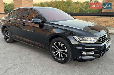 Седан Volkswagen Passat 2018 в 