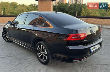 Седан Volkswagen Passat 2018 в 