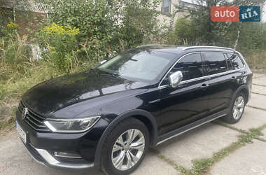 Універсал Volkswagen Passat 2016 в Калуші