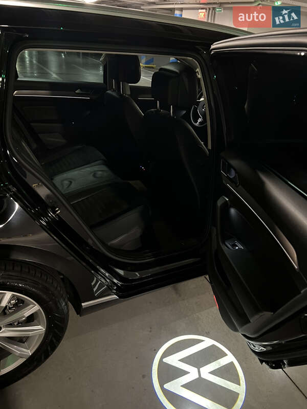 Универсал Volkswagen Passat 2015 в Львове фото 22 Универсал Volkswagen Passat 2015 в Львове